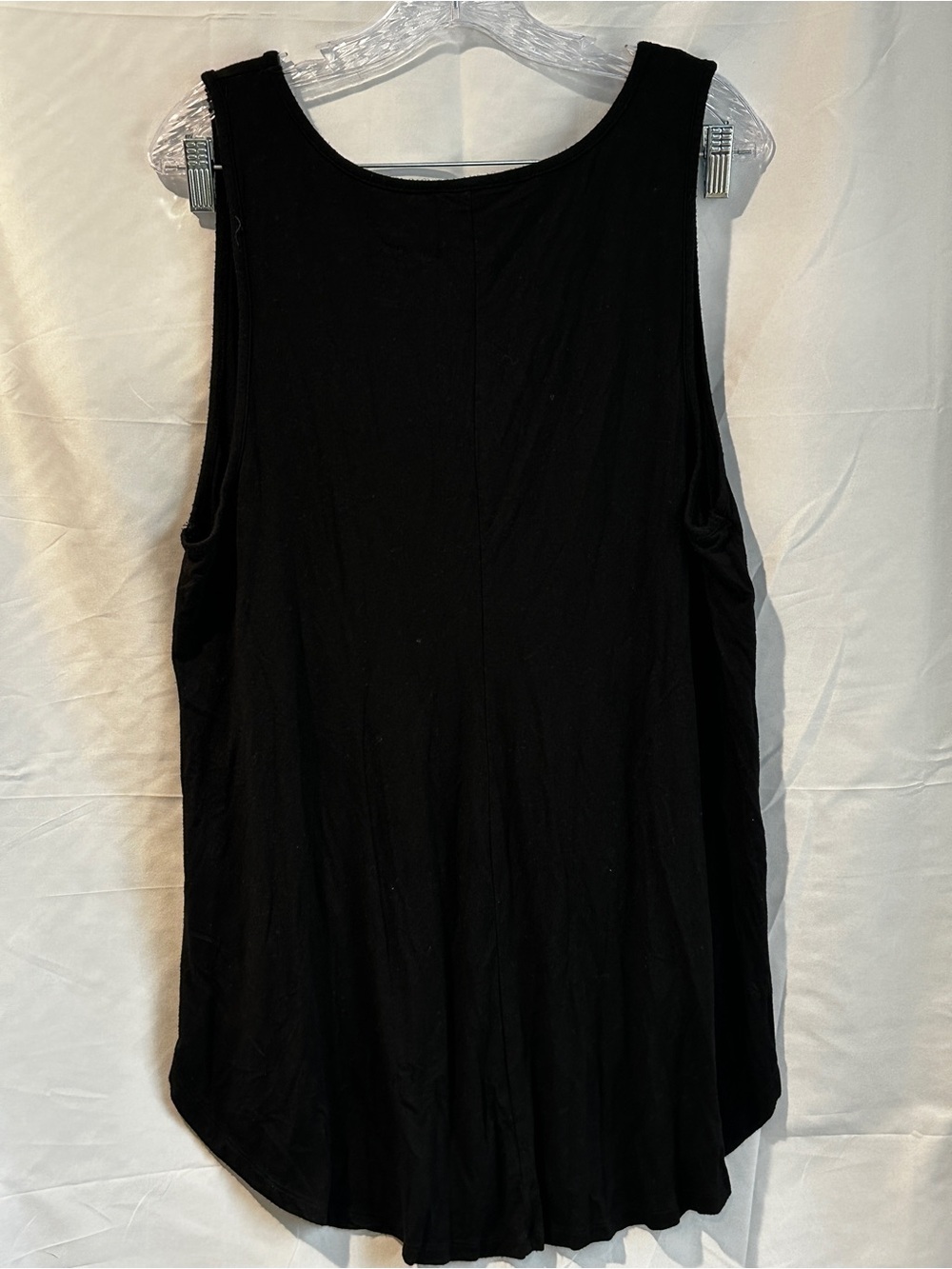 Torrid Black Super Soft Knit V-neck Tank - Picture 3 of 6
